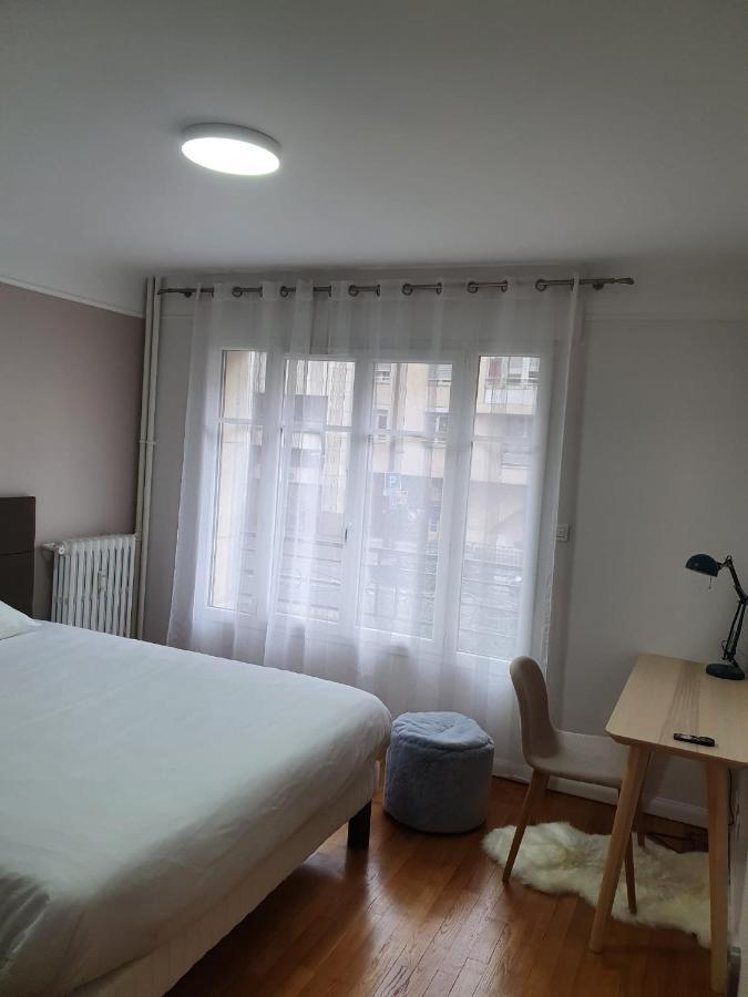 Bel Appartement 2 Pieces, Sortie De Metro Ligne 8 Charenton-le-Pont Exterior foto